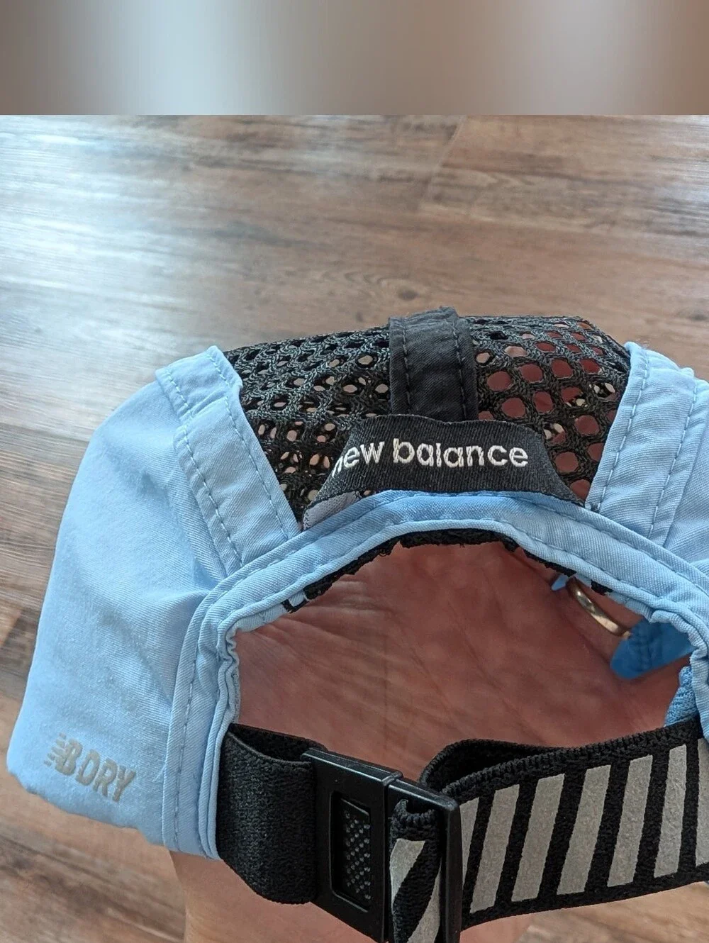 New Balance Running Stash Hat Blue Zippered Pocket Mesh Cooling Unisex